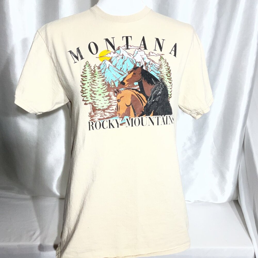 Montana Rocky Mountains Graphic T-Shirt Medium By Ruby & Lace Beige 100% Cotton